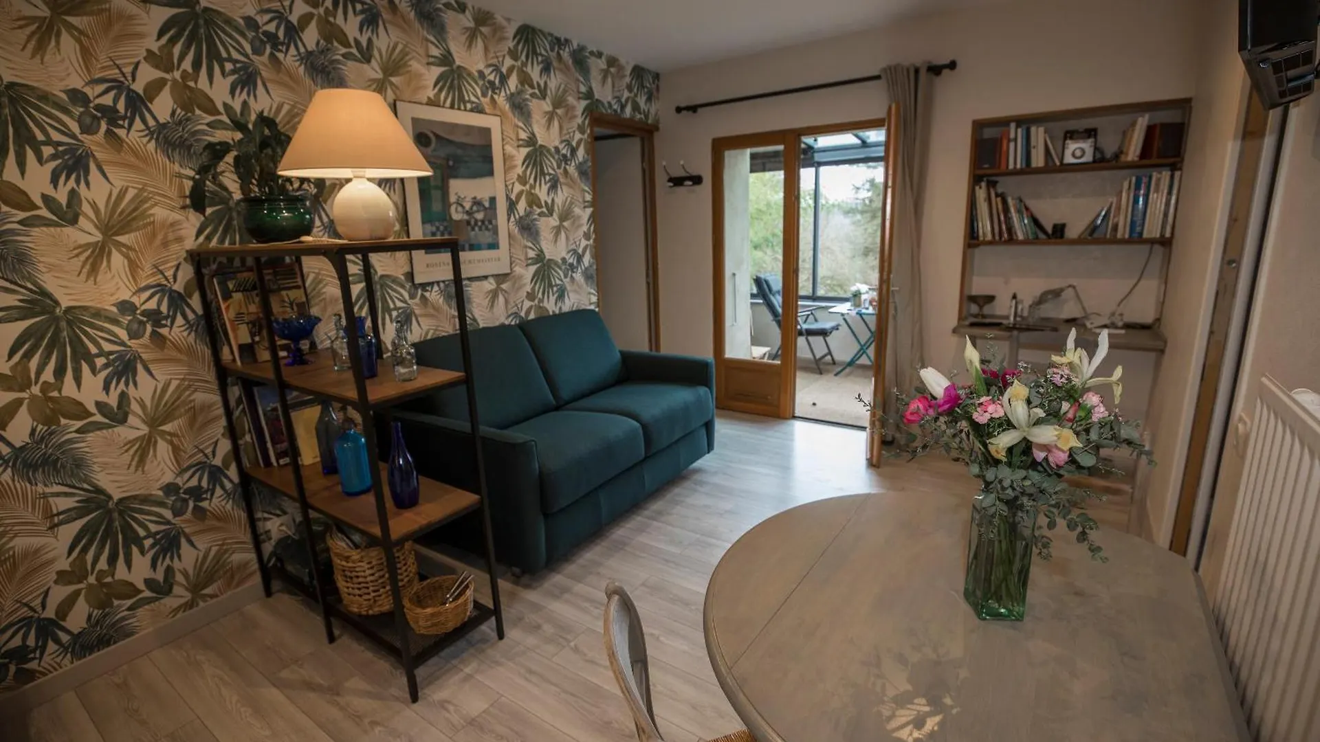 Apartment Agreable Logement Independant Avec Veranda Vienne  France